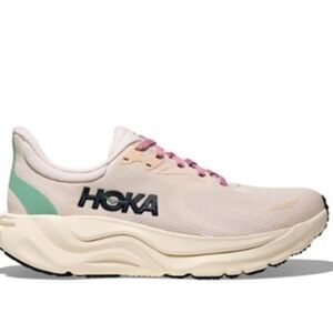 Hoka Arahi 8